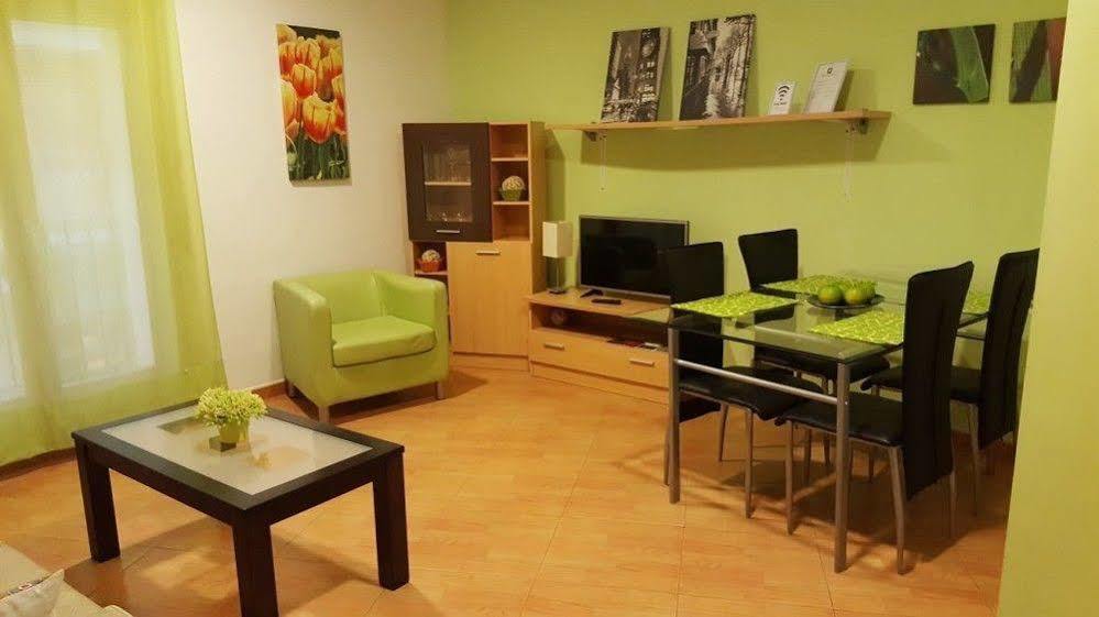 Apartamentos Alcaniz, Blanca ภายนอก รูปภาพ