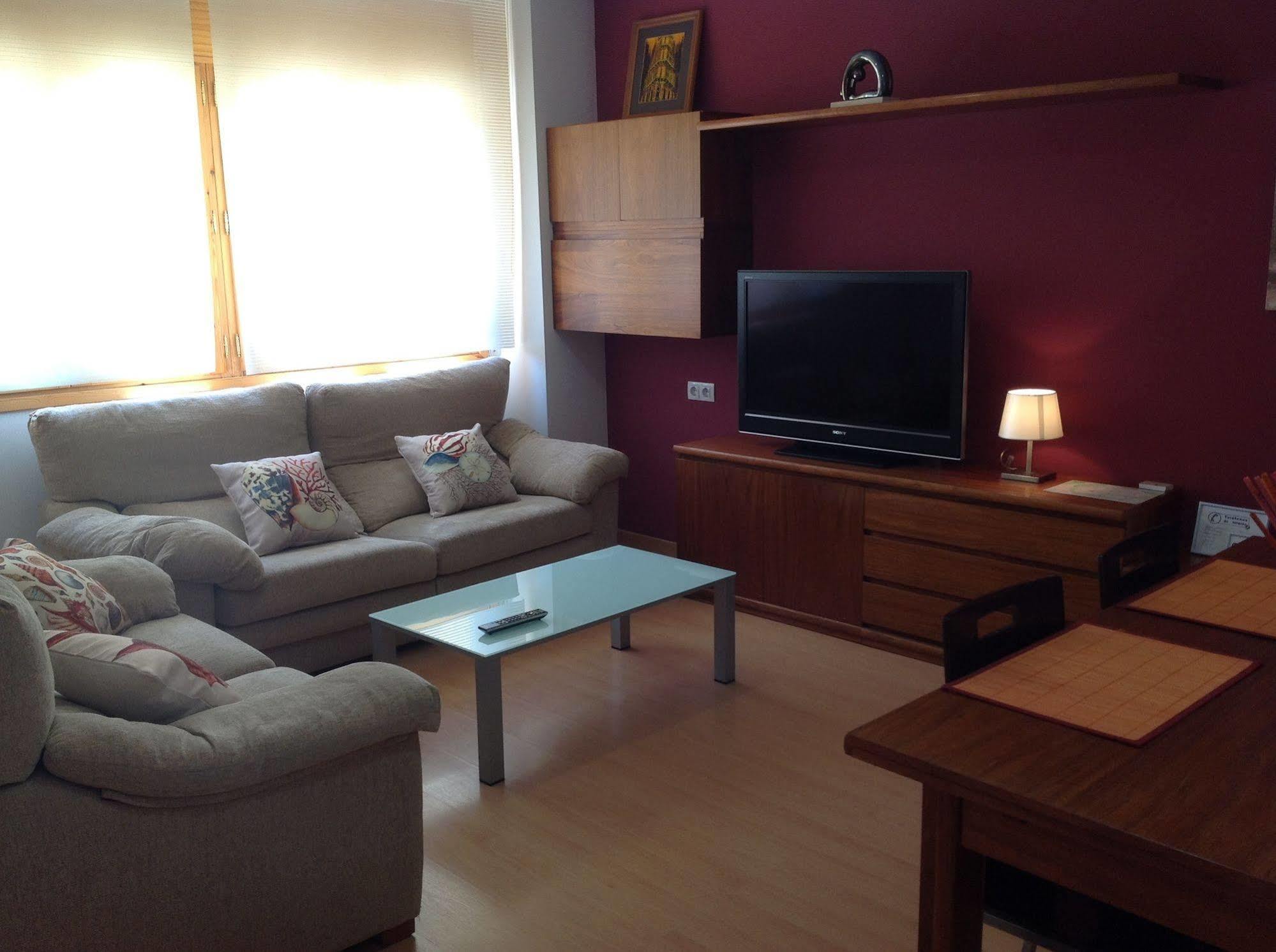 Apartamentos Alcaniz, Blanca ภายนอก รูปภาพ